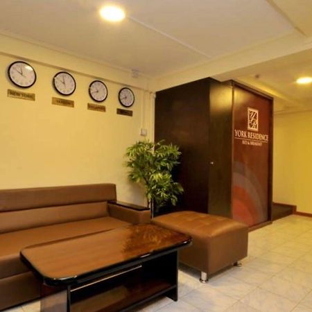 York Residence Yangon Luaran gambar
